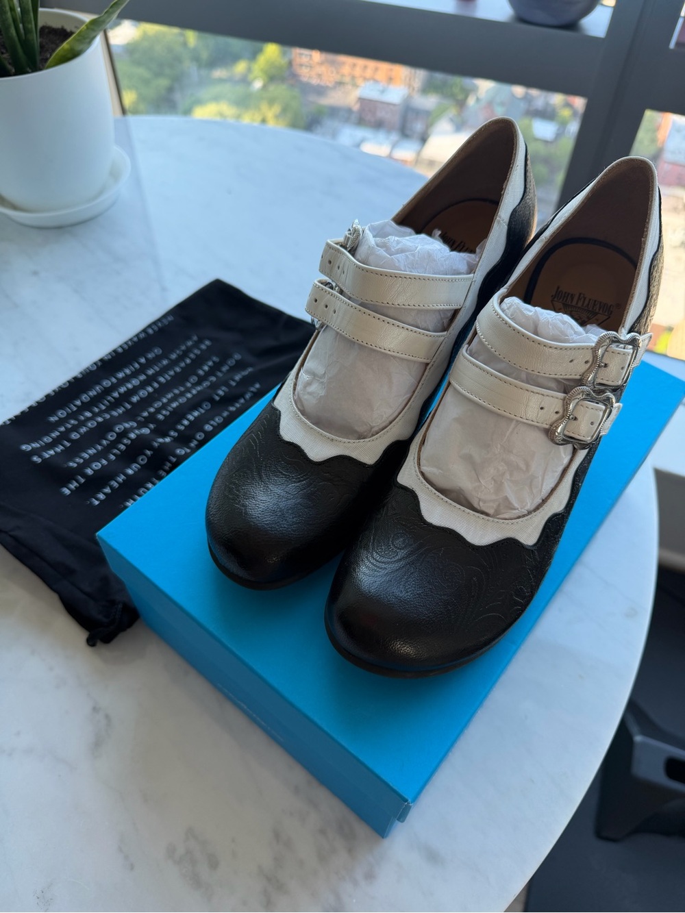 John Fluevog Supernova Black and White (7.5)